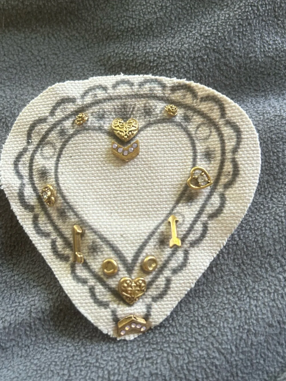 NWT Free People Gold-Tone Heart & Arrow Stud Earring Set on Iron on Patch